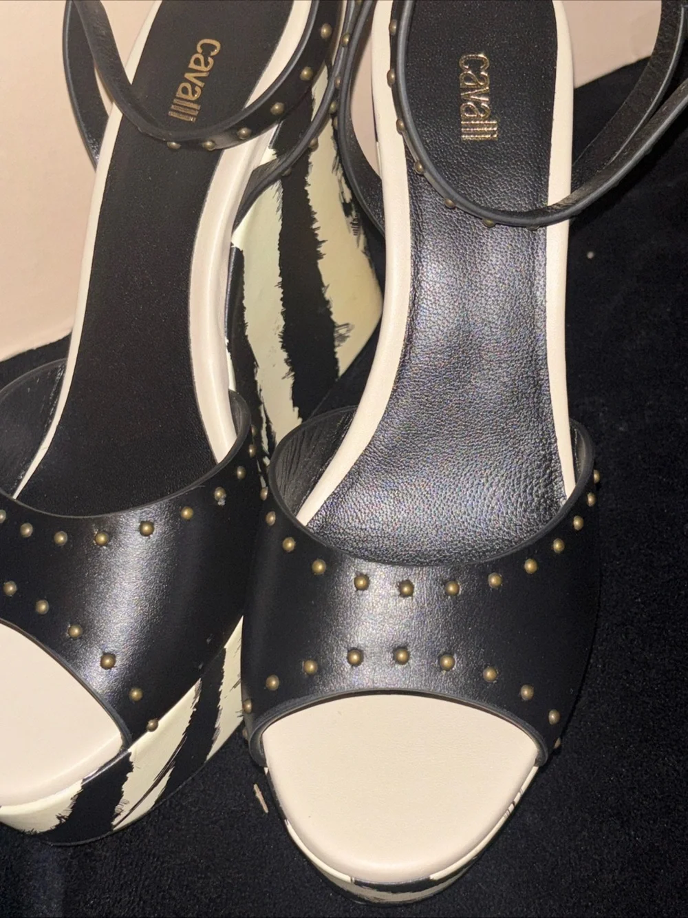 Roberto Cavalli freedom-print stud wedge NWT